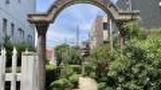 静かな洋風公園