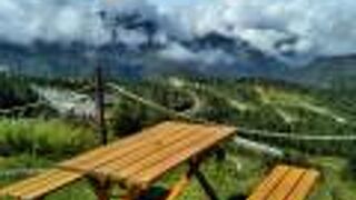 横手山スカイレーターとスカイリフト