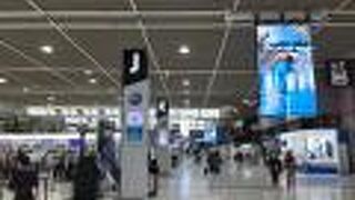 コロナ後、初の成田から出国。免税店の多くも営業していた