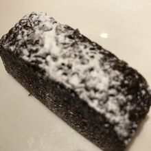 デザートとホットティーでいただきました。