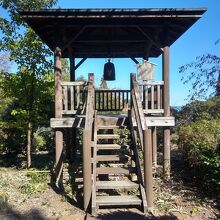 「和みの鐘」です。