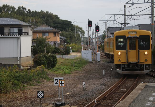 朝だけ105系2両も運行される