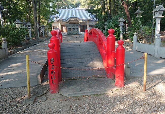 漆部神社