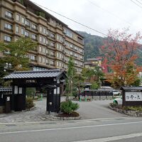 まだ紅葉には早かったです。