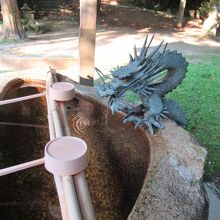 水は龍の口から