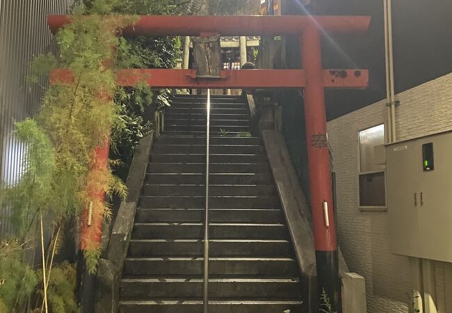 瀧山稲荷神社