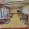 無料休憩所は階段下った１階にセットされてました