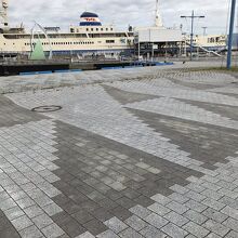 緑のはイカモニュメントらしいです