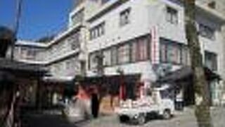 お土産店もあります