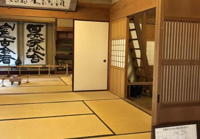 洪水から守る工夫が