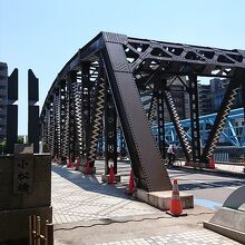 昭和５年（１９３０年）に架橋された鋼製トラス橋