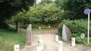 江戸時代には徳川幕府の開いた貯木場のあった場所