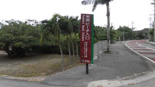 静かで広いビーチ