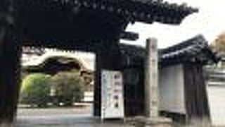 御所より賜った人形などを公開する人形寺