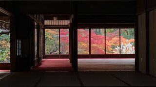 1339年（暦応2）光厳天皇の勅許で、虎関師錬が開山