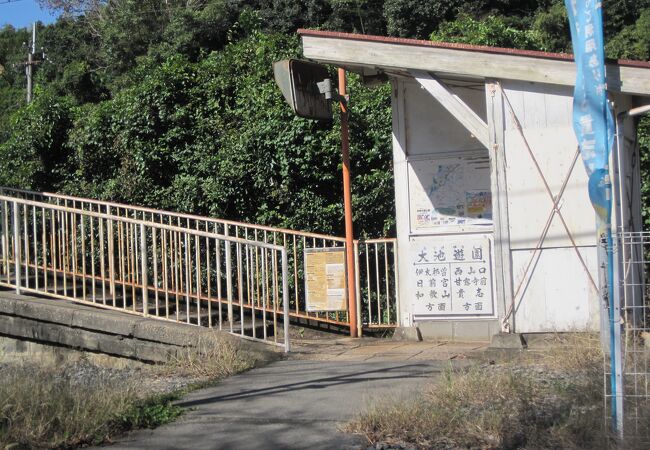 ここも静かな無人駅