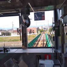 西松本駅を出て復旧した橋を渡る