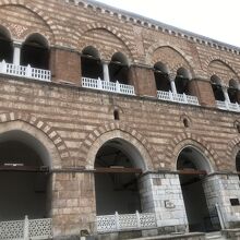 1. ムラット フダヴェンディガル モスク