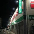 お土産を買うなら間違いなくここがおすすめ。醸造元よりも黒糖焼酎が安い。24時間営業。