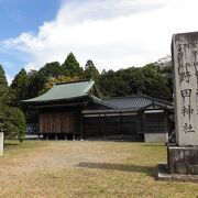 木々も茂っていて、荘厳な雰囲気を感じました