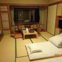 一通り揃った10畳の和室