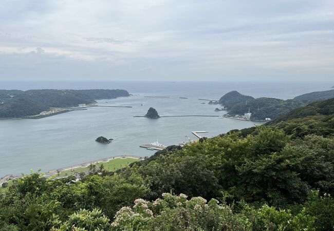 下田湾から伊豆七島までが一望