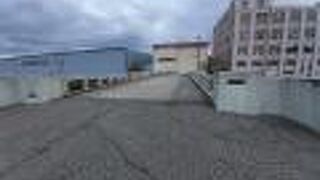 （北浜橋）不思議な橋です。