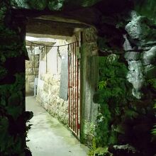 洞窟など江ノ島を模しているのが面白いです