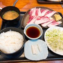 豚の生姜焼きのセット（1,430円）