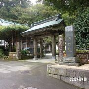 箱根七福神の布袋尊がまつられています。
