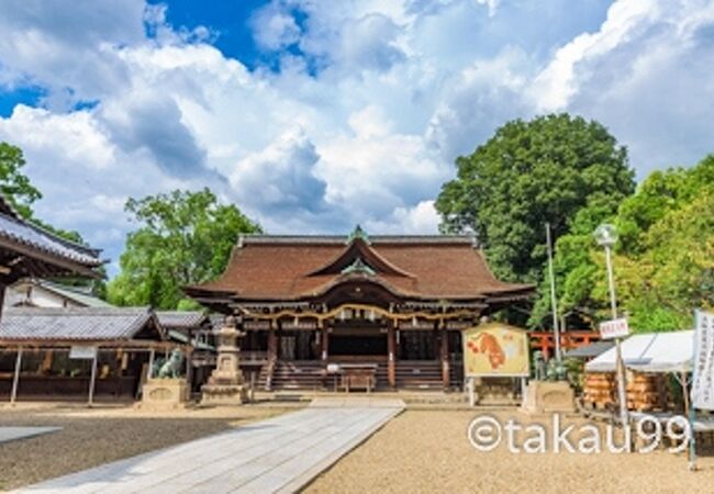 「応神天皇陵古墳」から近鉄道明寺駅へ向かう途中で「道明寺天満宮」に参拝しました