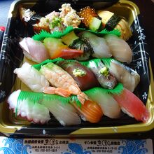 魚屋直営すし食堂 魚まる