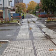 貨物列車が展示されていれば雰囲気が有ったのに。