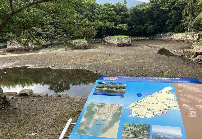 厳原の街から、歩いて行きましたが３０分くらいかかります。