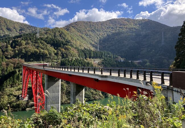 利賀大橋