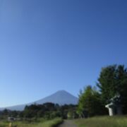 早朝の富士山が綺麗です。