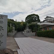 城のようなお寺