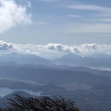 磐梯山頂から見る日光白根山、会津駒ケ岳も綺麗です。
