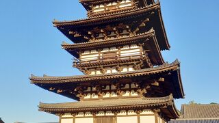 （薬師寺）　玄奘三蔵院伽藍内の大唐西域壁画は、すごい迫力