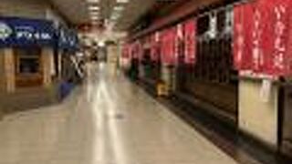 上本町駅に直結しています