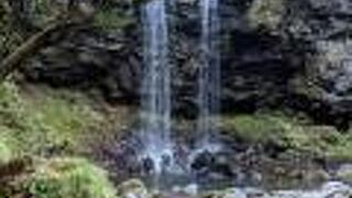 先刻、阿弥陀ケ滝を見てしまったので迫力は感じなかった。