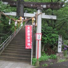 神社の入口の鳥居