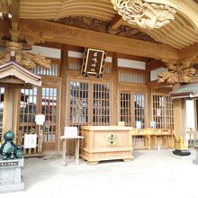 蕪嶋神社の正面左側にあるかぶのモニュメント