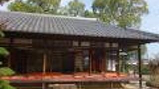 江戸時代末期の建物。数寄屋造り。