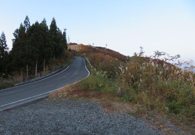 紅葉の景色は抜群。但し道はかなり良くない