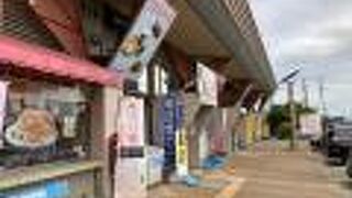 規模は中くらいの白エビ推しの道の駅