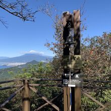 恋人の聖地にもなっているようです。