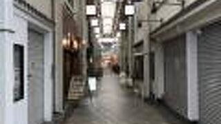 新京極通から東へ入って四条通へと抜ける商店街