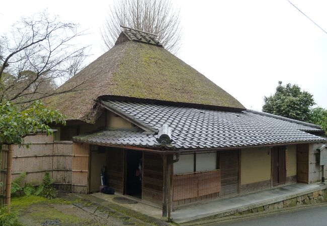 新古今和歌集の代表的歌人の一人　西行の終焉地