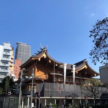 社殿が美しいです。